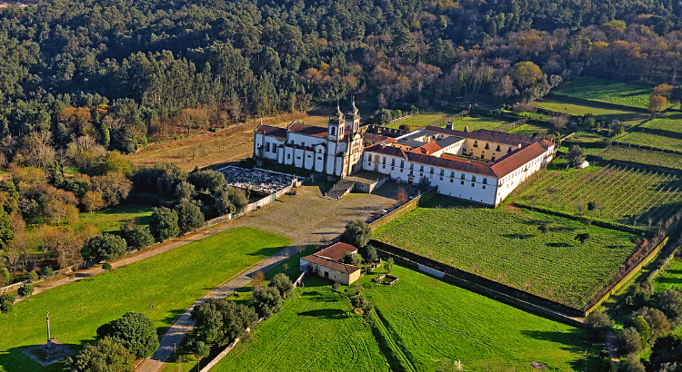 Foto aérea do Mosteiro de Tibães