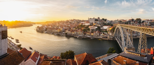 Vista sobre o Porto, Rio Douro e Ponte Luiz.