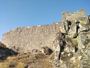 Castelo de Ranhados (Seia)