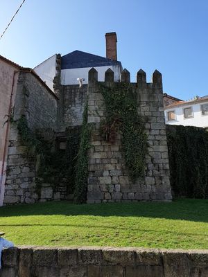 Muralha Primitiva (Porto)