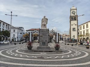 Portas de Ponta Delgada (Ponta Delgada)
